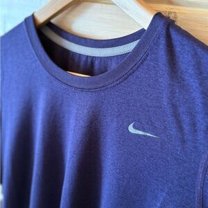 EUC Nike DriFit Purple Long Sleeve Top Moisture Wicking Sz M